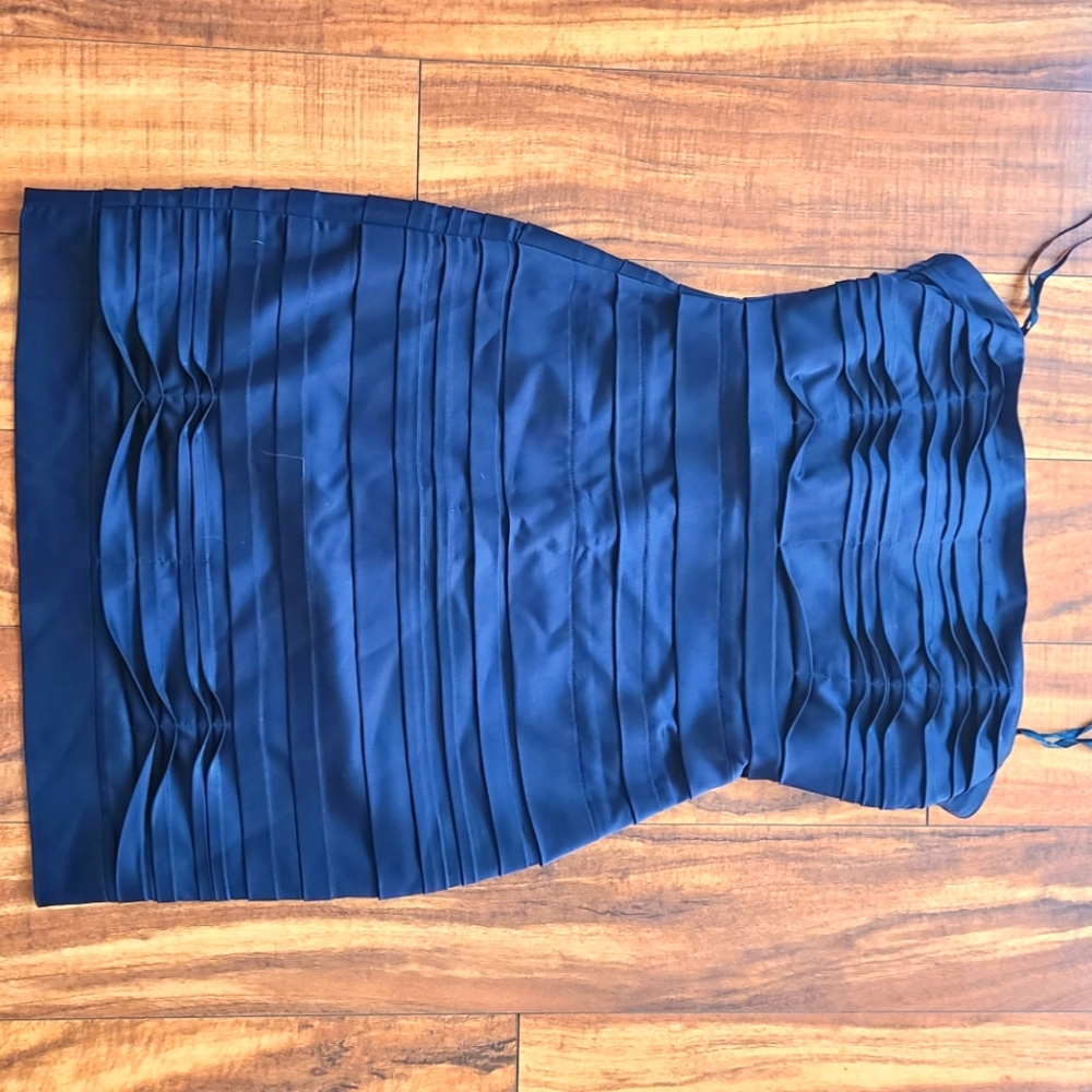 Blue strapless dress